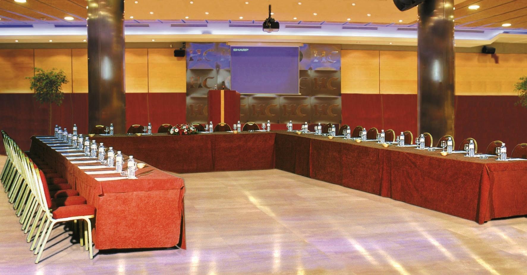 Hotel El Castell Sant Boi de Llobregat Luaran gambar