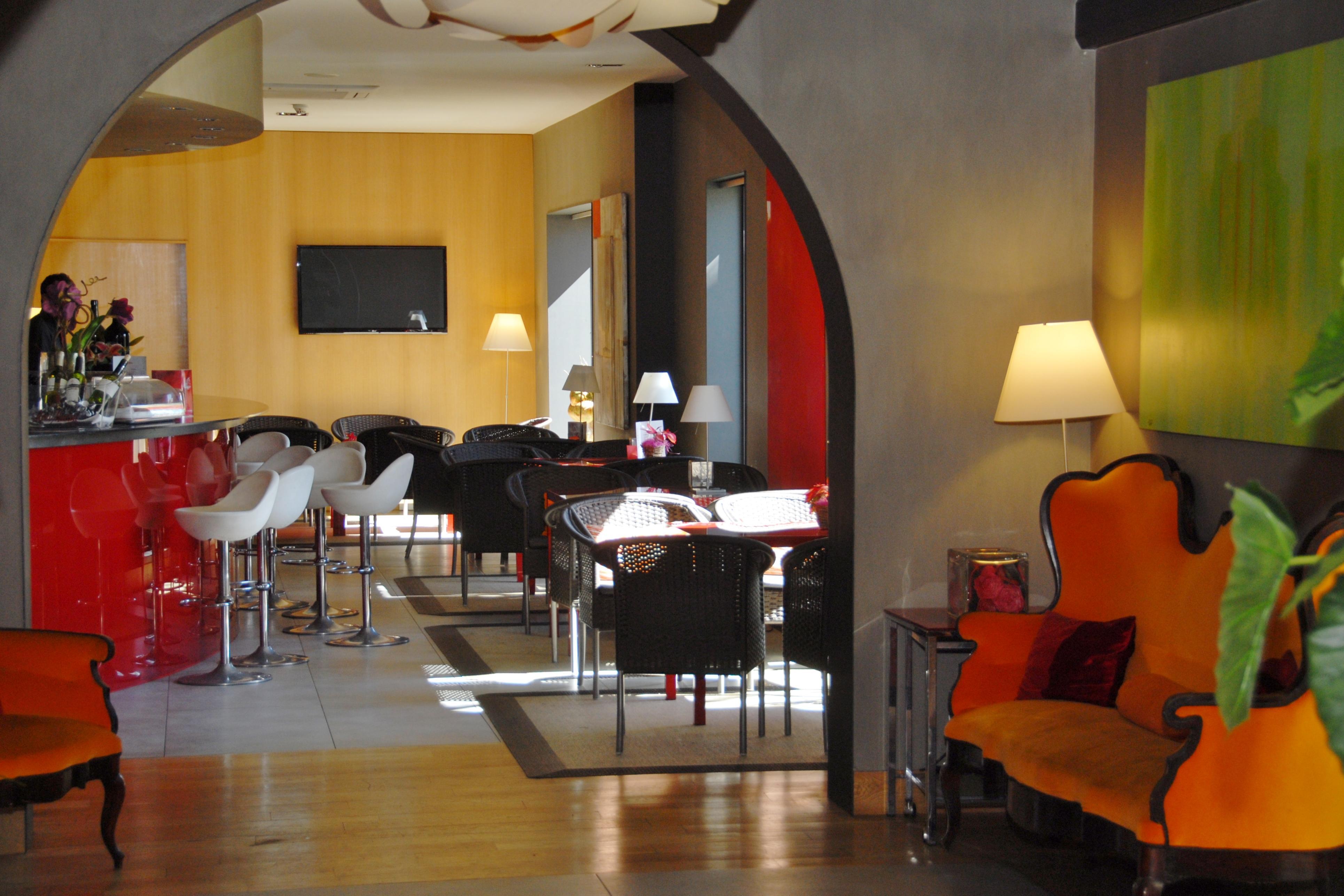 Hotel El Castell Sant Boi de Llobregat Luaran gambar