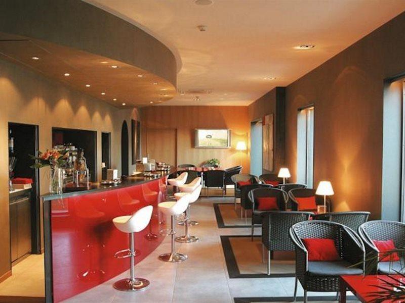 Hotel El Castell Sant Boi de Llobregat Luaran gambar