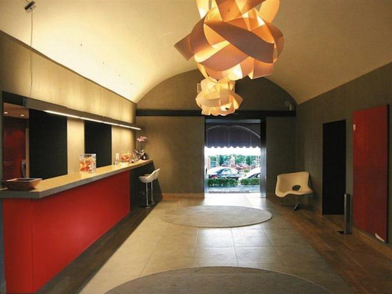 Hotel El Castell Sant Boi de Llobregat Luaran gambar