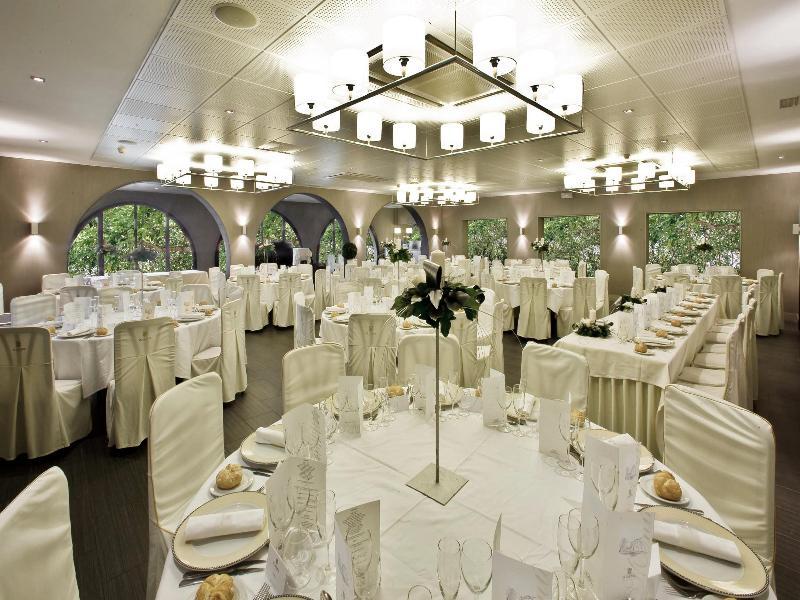 Hotel El Castell Sant Boi de Llobregat Luaran gambar